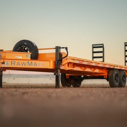 rawmaxx dox bumper pull deckover trailer 560077